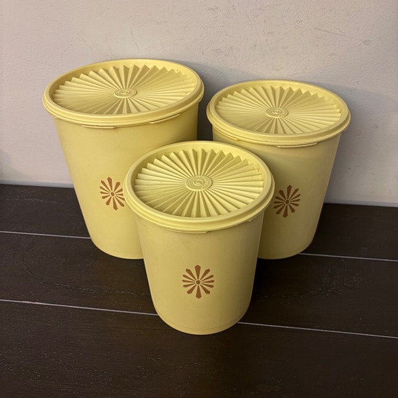 Vintage Tupperware Servalier 3pc Canister Set | Harvest Yellow Sunburst - Picture 4 of 16
